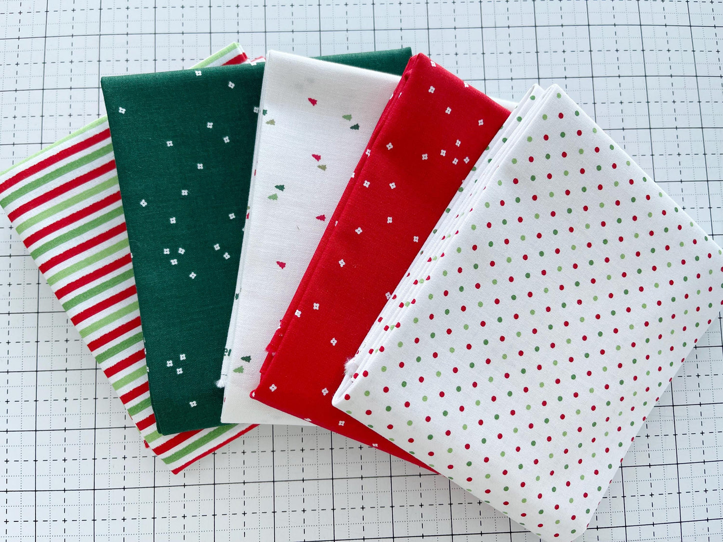 C495- Christmas Stripe 1/8" by Riley Blake Designs - Sold in 1/2 yard increments, continuous cut