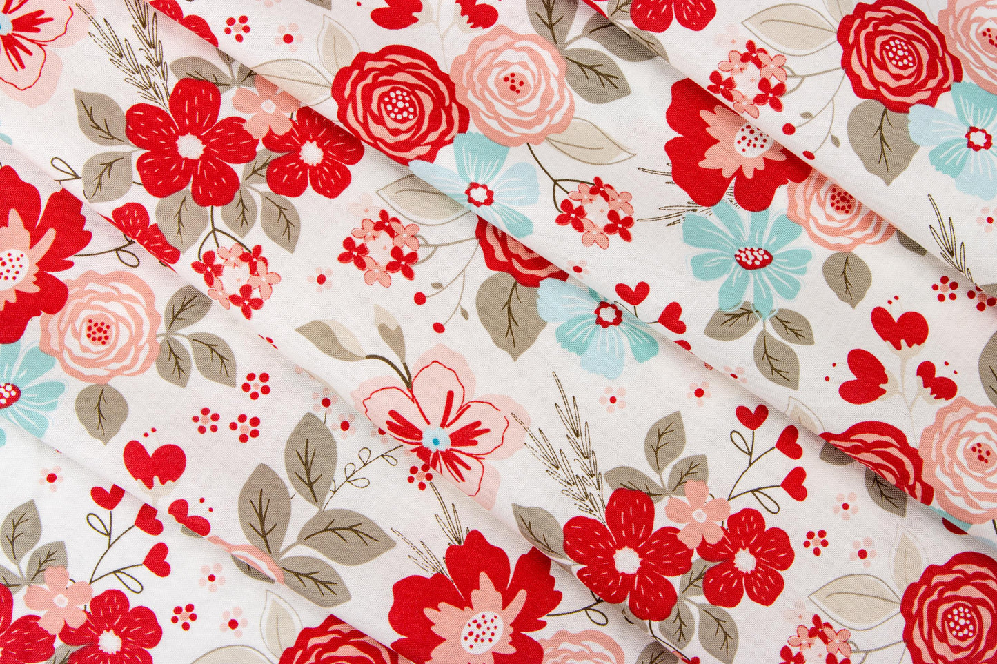 You & Me Main Cream - C15400 by Sandy Gervais for Riley Blake Designs - 1/2 yard increments continuously cut
